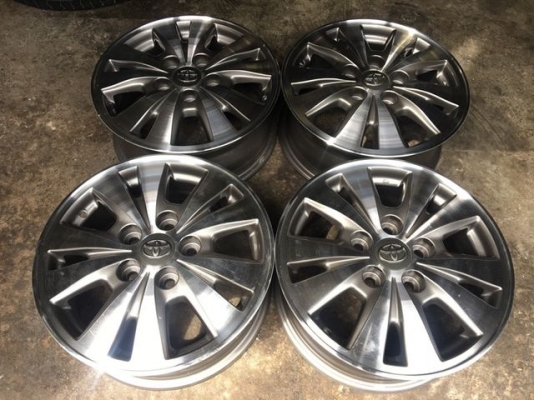 แม็ก TOYOTA INNOVA ปัดเงา ขอบ 15