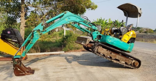 ขายด่วนรถแบคโฮคูโบต้าK30-3คอลโทลสั้นน้ำมันปั้มนี้วติดลายหัวกะแทกดีดีเทียบเท่าPC30รถนอกสถาพดีพร้อมใช้เพิ่งนำเข้ามายังไม่เคยใช้งานในไทยเลย