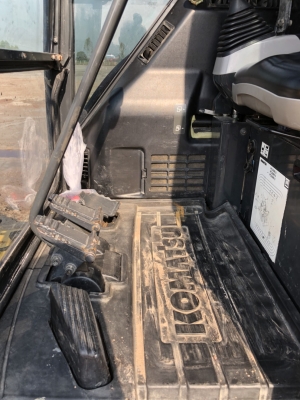 Komatsu Pc30-8 เดิมๆ ป้ายแด่งมือเดียวทำงาน 4500 ชม. เอกสารใบแจ้งจำหน่าย