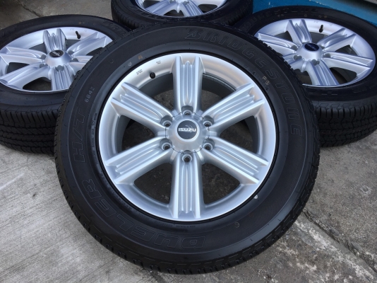 ล้อแม็กป้ายแดง ISUZU D-MAX Blue Power ขอบ 18 พร้อมยางป้ายแดง 255-60-18 ปลายปี 17 ตุ่มอลัง เส้นสีชัดๆ