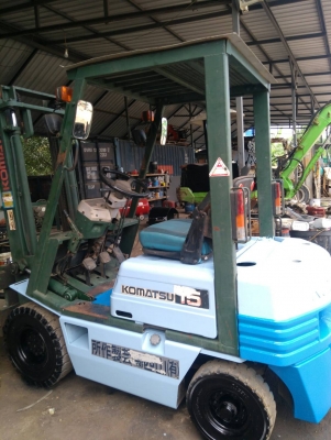 รถฟอร์คลิฟต์ KOMATSU FG15-15 รถเก่านอกพึ่งนำเข้ามา ยังไม่เคยใช้งานในไทย เกียร์ออโต้ ยางตัน 4 เส้น ยกสูง 3 เมตร ไฟฟ้าหน้าปัดครบ พร้อมใช้งาน มีเอกสารใบอินวอยซ์