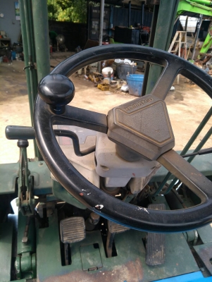 รถฟอร์คลิฟต์ KOMATSU FG15-15 รถเก่านอกพึ่งนำเข้ามา ยังไม่เคยใช้งานในไทย เกียร์ออโต้ ยางตัน 4 เส้น ยกสูง 3 เมตร ไฟฟ้าหน้าปัดครบ พร้อมใช้งาน มีเอกสารใบอินวอยซ์