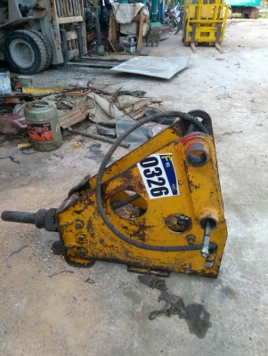 หัวแย็ก NB รุ่น GRP 500 ใส่รถแบคโฮ PC40, 50, 60 ของเก่านอกนำเข้า พร้อมใช้งาน มี VDO การทำงานให้ชม