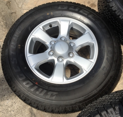 ล้อแม็กป้ายแดง ISUZU D-MAX Blue Power ขอบ 16 พร้อมยางป้ายแดง 245-70-16 Bridgestone ปลายปี 17 แม็กสวย ยางมีตุ่ม