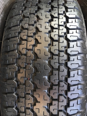 ยางป้ายแดง 245-70-16 Bridgestone ปลายปี 17ดอกเต็มๆ ยังมีตุ่ม