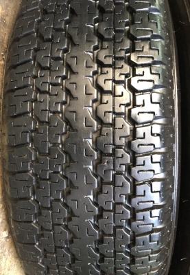 ยาง Bridgestone 245-70-16 ปลายปี 15 ดอกยางหนาปึก