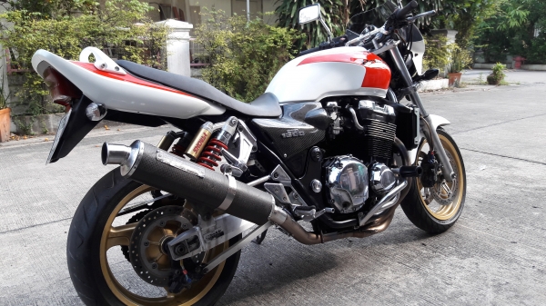 ขาย CB 1300 ทะเบียนเล่มเขียวพร้อมโอน 125000