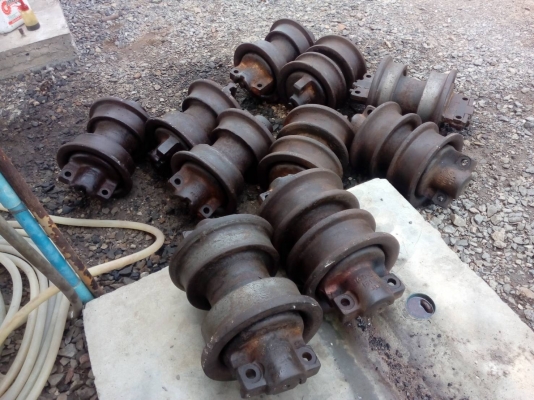 ขายลอนเลอร์ รถแทรกเตอร์ โคมัสสุ D-50-A สภาพตามรูป ของเก่าญี่ปุ่น ขายไม่แพง