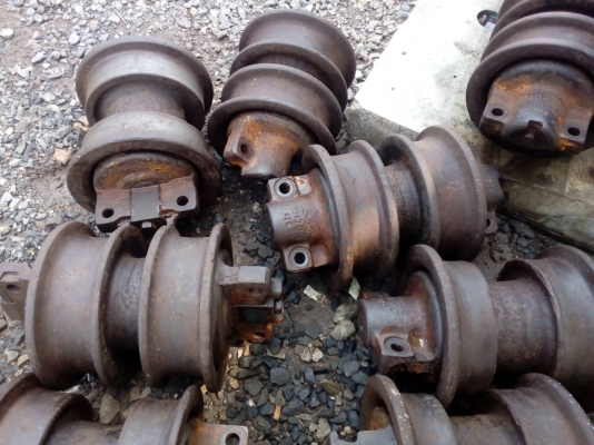 ขายลอนเลอร์ รถแทรกเตอร์ โคมัสสุ D-50-A สภาพตามรูป ของเก่าญี่ปุ่น ขายไม่แพง