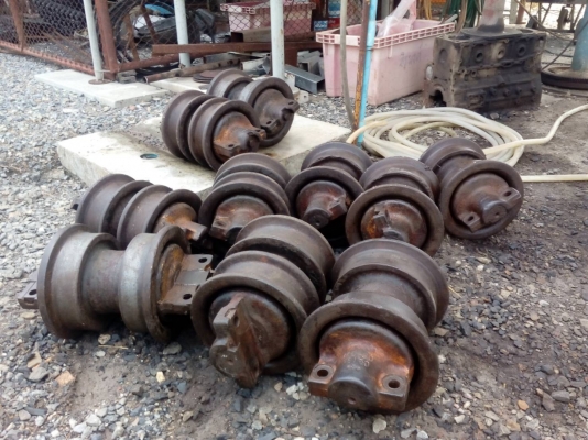 ขายลอนเลอร์ รถแทรกเตอร์ โคมัสสุ D-50-A สภาพตามรูป ของเก่าญี่ปุ่น ขายไม่แพง