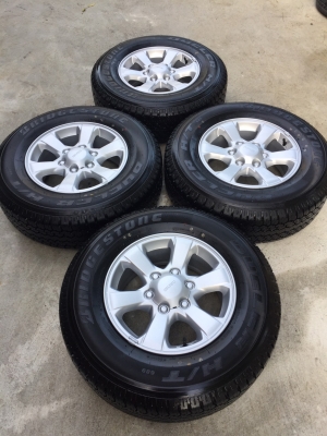 ล้อแม็กป้ายแดง ISUZU D-MAX 1.9 Blue Power ขอบ 16 พร้อมยางป้ายแดง Bridgestone 245-70-16 ปี 17 แม็กสวยกริ๊บ ตุ่มเด้งๆ มีเส้นสี