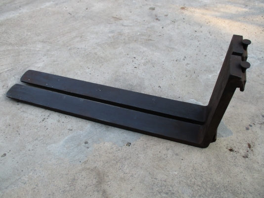 ขาย( งา ) รถ forklift ขนาด1.5- 2.5 ตัน