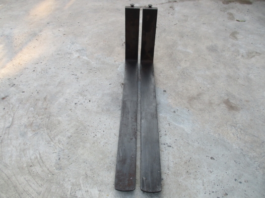 ขาย( งา ) รถ forklift ขนาด1.5- 2.5 ตัน