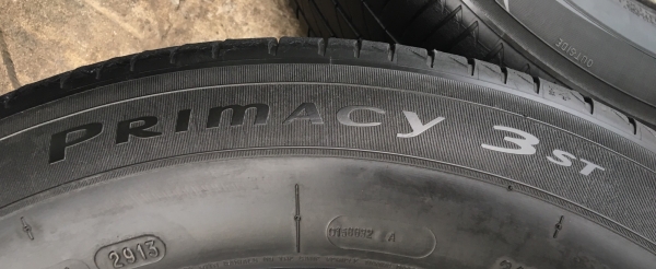 ล้อแม็ก Toyota Vigo Champ ขอบ 16 พร้อมยาง Michelin 215-60-16 ปี 13