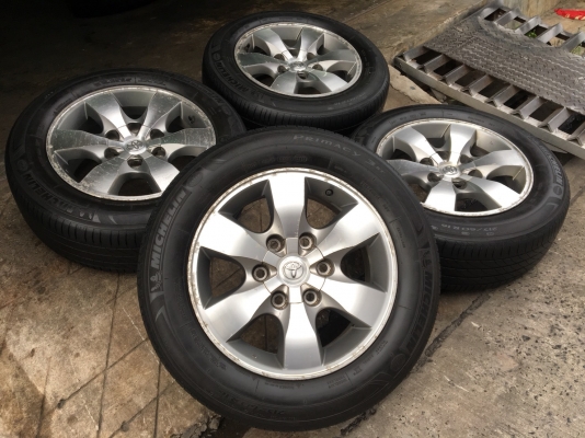 ล้อแม็ก Toyota Vigo Champ ขอบ 16 พร้อมยาง Michelin 215-60-16 ปี 13