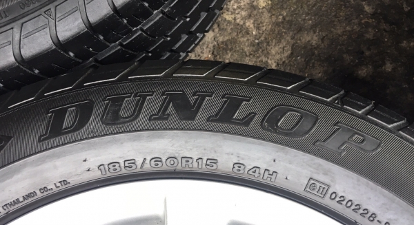 ล้อแม็ก Toyota Vios รุ่น12ก้าน ขอบ 15 พร้อมยาง Dunlop 185-60-15 ปี 14