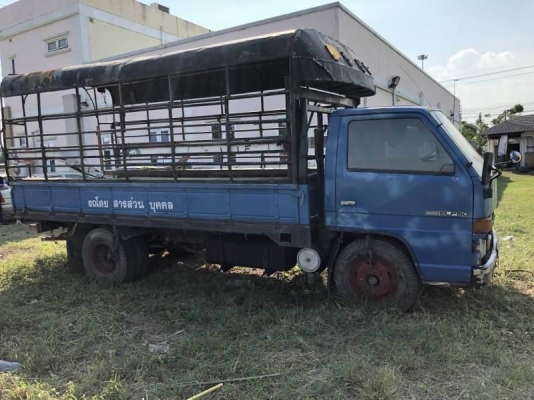 ขาย 185,000 บาท ISUZU NKR58LU5M ปี 36 ยาว 4.2 เมตร เครื่อง 4BD1-TURBO -135 แรง เกียร์สั้น หัวบาง ยาง ดี คัสชีสวย เอกสารเล่มทะเบียน  รถอยู่ นครปฐม โทร 0610710295