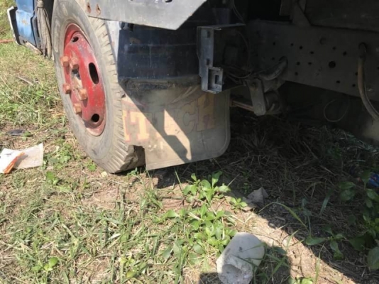 ขาย 185,000 บาท ISUZU NKR58LU5M ปี 36 ยาว 4.2 เมตร เครื่อง 4BD1-TURBO -135 แรง เกียร์สั้น หัวบาง ยาง ดี คัสชีสวย เอกสารเล่มทะเบียน  รถอยู่ นครปฐม โทร 0610710295