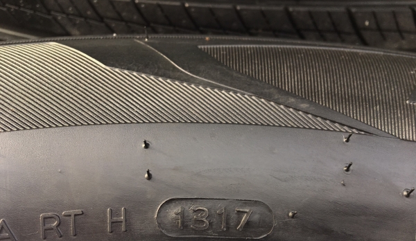 ยางป้ายแดง 265-60-18 ปี 17 Hankook มีตุ่มทุกเส้น