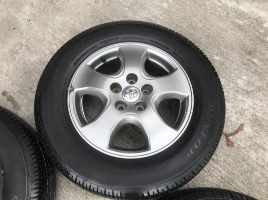 ล้อแม็ก Toyota Vigo Champ สีเทาดำ ขอบ 16 พร้อมยาง 215-65-16 Dunlop ปลายปี 16 ยางหนาปึกทุกเส้น