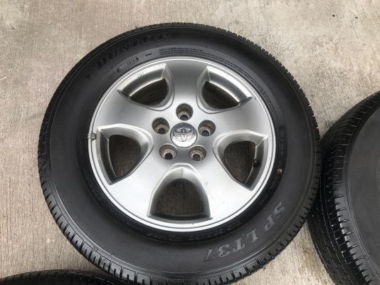 ล้อแม็ก Toyota Vigo Champ สีเทาดำ ขอบ 16 พร้อมยาง 215-65-16 Dunlop ปลายปี 16 ยางหนาปึกทุกเส้น