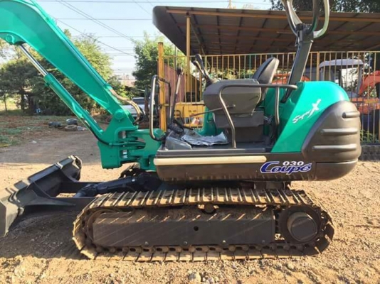 ขายรถขุด ยี่ห้อ: KOBELCO แบบ: SK030  ราคา 390,000 บาท (ต่อรองได้คะ)   รถเก่านอกแท้ มีเอกสารใบอินวอย  รถไม่เคยผ่านการใช้งานในไทย100\%  แทรกเหล็ก ปั้มนิ้ว คอนโทนสั้น รถพร้อมลงงาน  สนใจติดต่อ โทร : 099-907-9273 กิ๊ฟ กมลชนก  โทร : 099-907-3356 ช่างบัง  ไอดี ไล