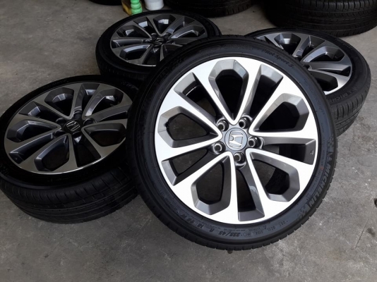 ขายล้อแม็ก accord g9 17"&times;7.5" พร้อมยางใหม่ปี17 สนใจติดต่อร้าน ก.เจริญการยางครับ 081-3747940