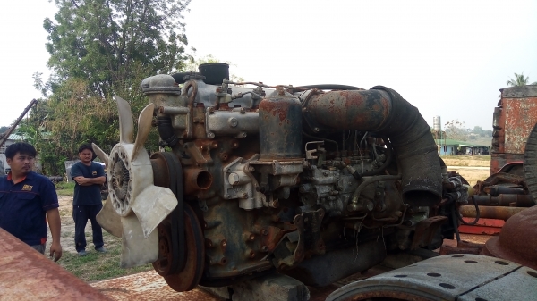 ขายเครื่องมิตรซู 6D 15 พร้อมเกียร์6เกียร์เดินหน้าไม่มีใบคุม