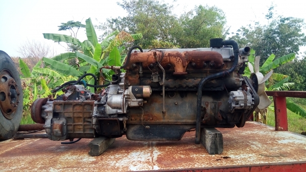 ขายเครื่องมิตรซู 6D 15 พร้อมเกียร์6เกียร์เดินหน้าไม่มีใบคุม