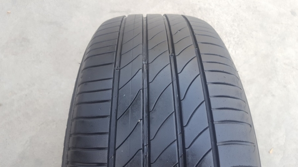 ขายยาง215/60/16 ปี16/3เส้น+ปี15/1เส้น MICHERLIN 3ST 4 เส้น