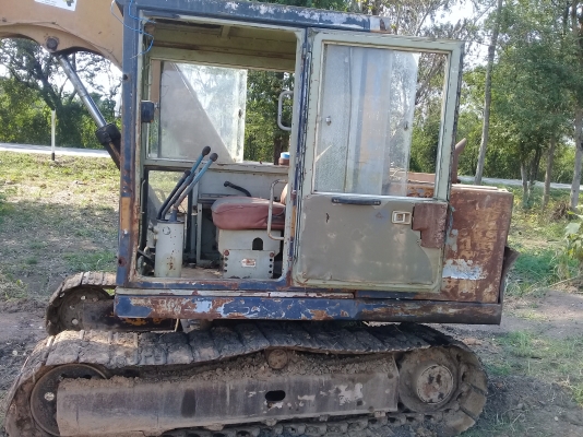 ขายด่วนรคแบคโฮKOMATSU PC-60 ปี 45 พร้อมใช้งาน