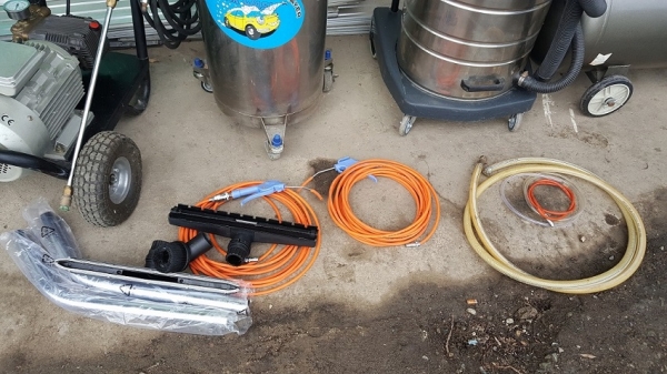 ต้องการขาย อุปกรณ์ทำคาร์แคร์ สภาพดีผ่านการใช้่งานน้อยมากๆ ต้องการขาย อุปกรณ์ทำคาร์แคร์ สภาพดีผ่านการใช้่งานน้อยมากๆ