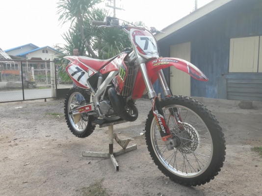 2000 cr125