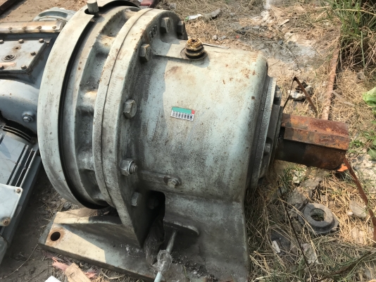 ขายหัวเกียร์ทดรอบ Cycro drive Sumitomo made in Japan อัตราทด 1:17 รุ่นใหญ่ เพลาออก 4นิ้ว สภาพสวย หมุนนิ่ม พร้อมใช้งาน มี 2ตัวครับ ขายหัวเกียร์ทดรอบ Cycro drive Sumitomo made in Japan อัตราทด 1:17 รุ่นใหญ่ เพลาออก 4นิ้ว สภาพสวย หมุนนิ่ม พร้อมใช้งาน มี 2ตัวครับ