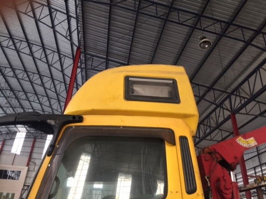 ขายหมวกใส่หัวเก๋งรถบรรทุก10ล้อ,หัวลาก มีที่นอนอยู่ในหมวก มีช่องแอร์,หน้าต่าง,มุ่งลวด สนใจติดต่อ 0860801238