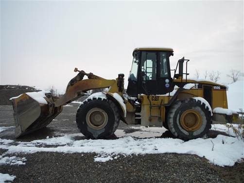 รถตักล้อยาง Cat 950GI สนใจติดต่อ 062-709-1747