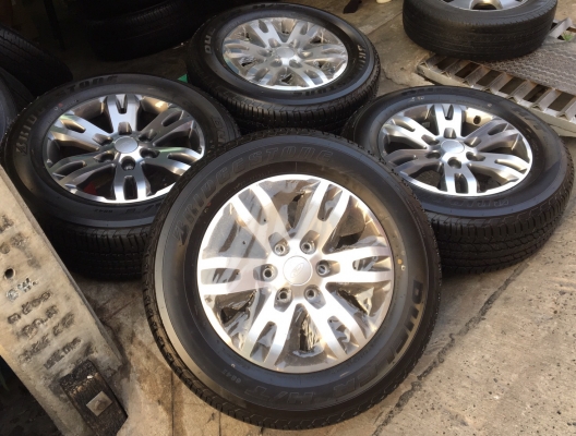 ใหม่ยกจากศูนย์ ล้อแม็กพร้อมยางป้ายแดง Ford Everest 265-60-18 ปลายปี 17