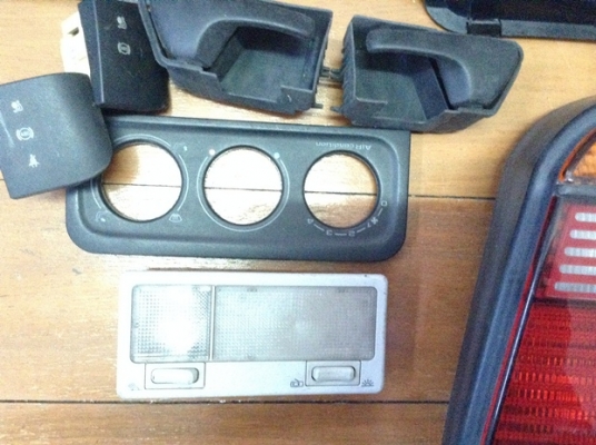 ช่องลมกันชนแต่งโฟล์คกอล์ฟ3 งานไฟเบอร์ ตัวปิดหัวท้ายสเกิร์ตบันได แป้นเกียร์ เศษแผงประตู