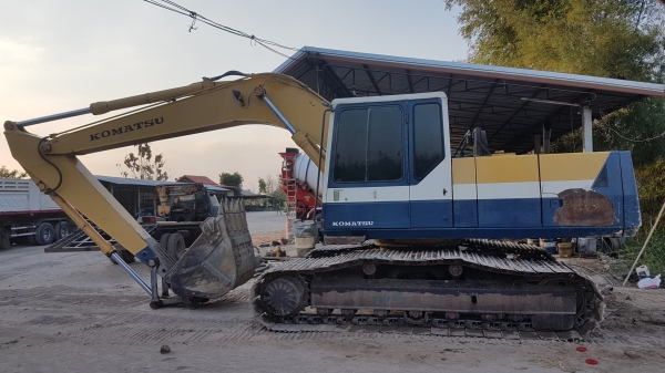 ขายPC200-5เก่านอกใช้แล้ว