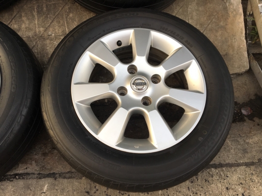 ล้อแม็ก Nissan Tida ขอบ 15 พร้อมยาง Bridgestone 185-65-15 ปลายปี 14 สภาพดี