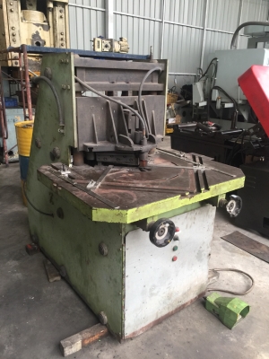 ขายเครื่องตัดมุมยุโรปตัดได้3.2มิลพร้อมใช้ราคาเบาๆๆครับ ขายเครื่องตัดมุมยุโรปตัดได้3.2มิลพร้อมใช้ราคาเบาๆๆครับ