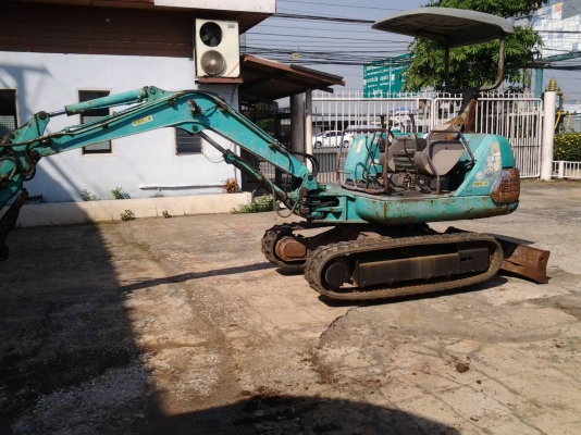 แบ็คโฮPC25-8มีลายหัวแย็ก