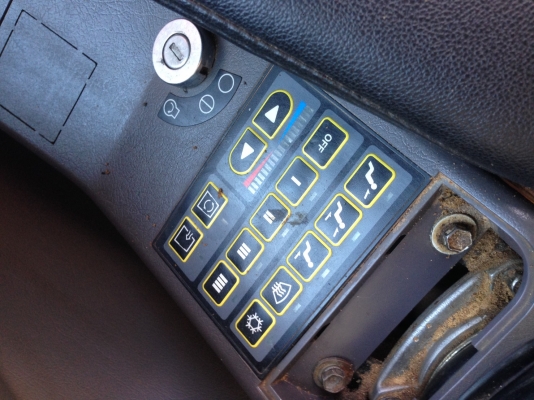 ขายรถแบคโฮ VOLVO EC210B PR1ME เอกสารอินวอย ไมล์ ู6100 ชม.ราคา 950000