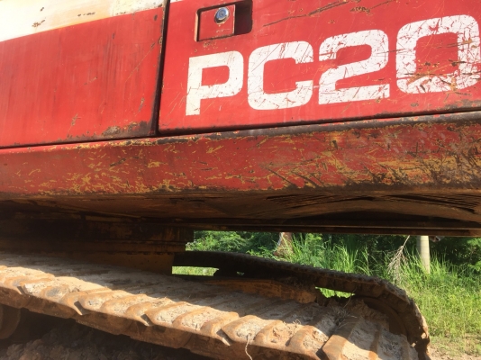 ขายรถขุดPC200-5 เอกสารอินวอยล์ขึ้นเล่มได้เลยมีครบ รถมือเดียวป้ายแดง สภาพดี