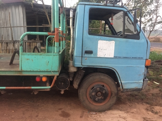 ISUZU NKR พร้อมใช้ ISUZU NKR พร้อมใช้