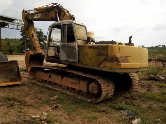ขายรถแบคโฮ KOBELCO SK220-/// ราคา 350000