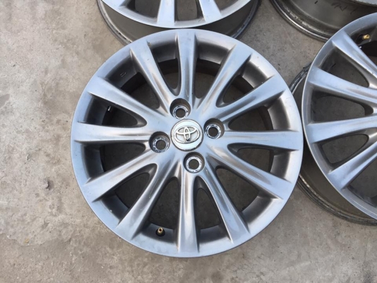 ขายล้อแม็ก Toyota Vios พร้อมน็อตล้อ ขอบ 15 4 ล้อ ราคา 2,500 บาท