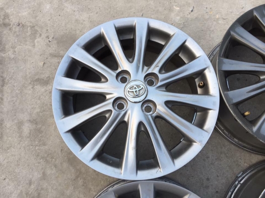 ขายล้อแม็ก Toyota Vios พร้อมน็อตล้อ ขอบ 15 4 ล้อ ราคา 2,500 บาท