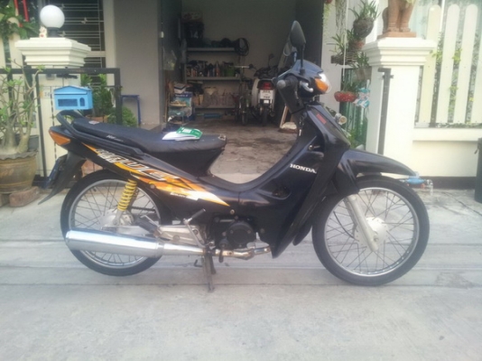 ขาย Honda wave 110 cc. สีดำ (ขายตามสภาพ เครื่องพร้อมใช้)