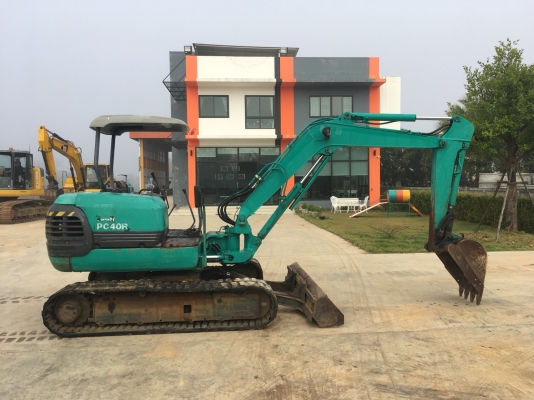 KOMATSU รุ่น: PC40R-8